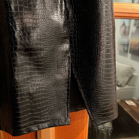 Trendy and Tipsy Late Night Skirt - Picture 2 of 4